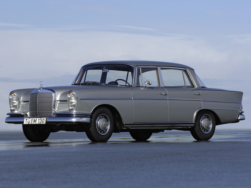 Mercedes-Benz W111 (111.010, 111.012, 111.014) 1 поколение, седан (08.1959 - 01.1968)